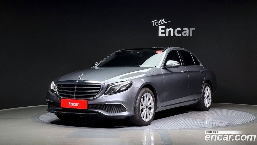 Mercedes-Benz E-Class W213 E300 4MATIC Exclusive (09.2019)