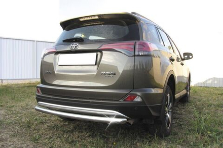 Защита заднего бампера (нержавейка) Toyota Rav-4 (2015-2019) d57 радиусная