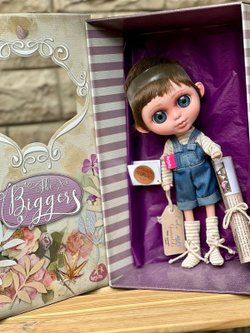 Кукла BERJUAN виниловая 32см BIGGERS Endo Grimald (24001)
