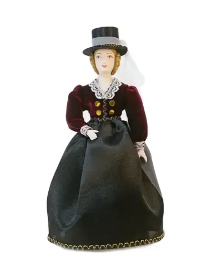 Кукла коллекционная Амазонка