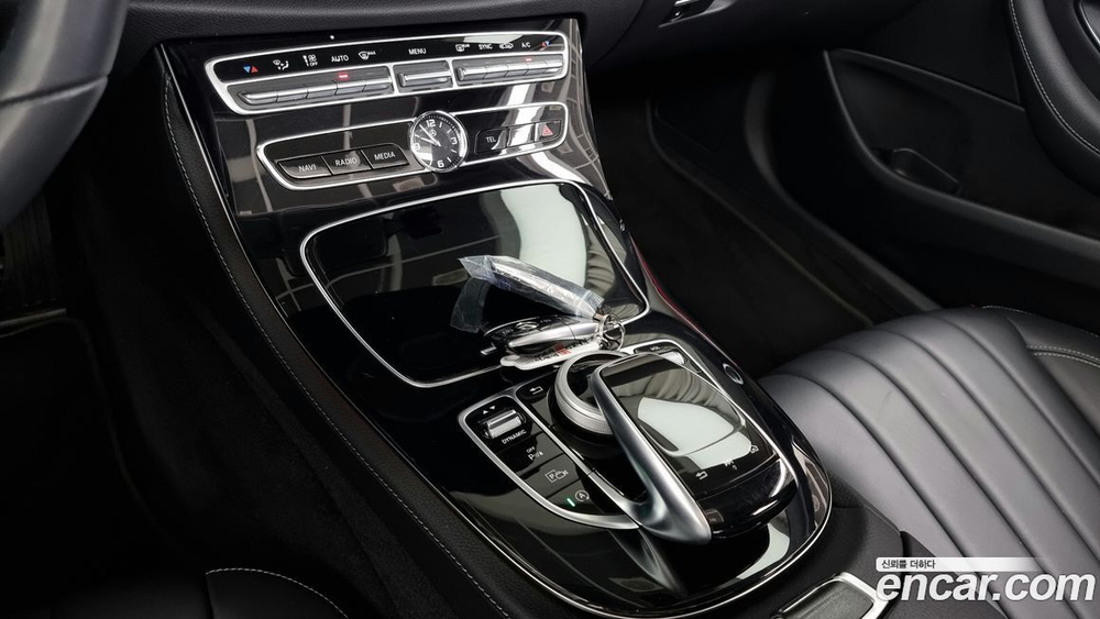 Mercedes-Benz E-Class W213 E220d 4MATIC Exclusive (11.2019)