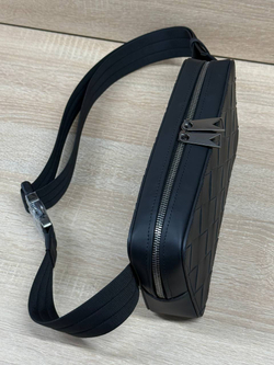 Сумка-мессенджер Bottega Veneta