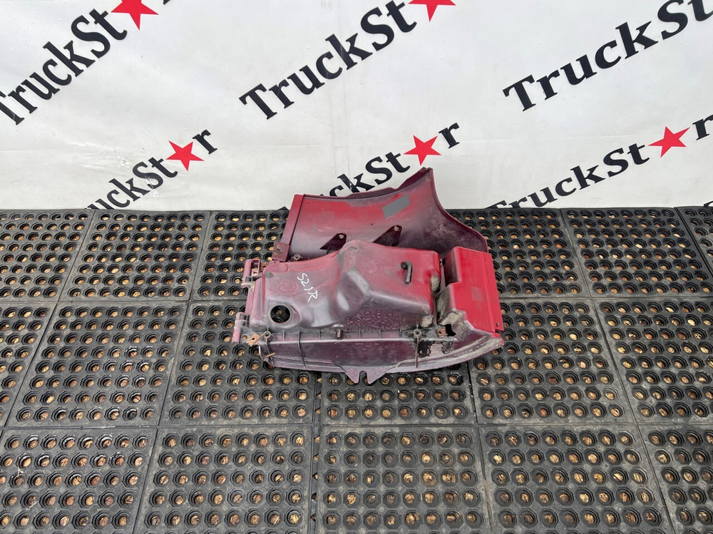 Корпус (дефект) фары правой