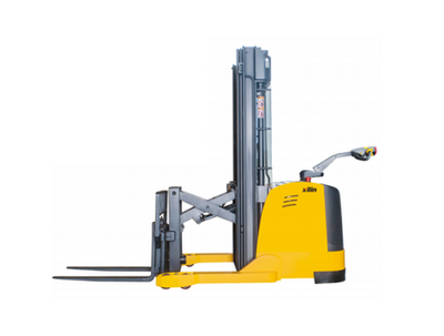 Штабелер самоходный 1,5 т 4,0 м TOR CQDH15A-II с выдвижными вилами (сопровождаемый)