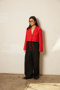 Жакет укороченный с необработанным низом