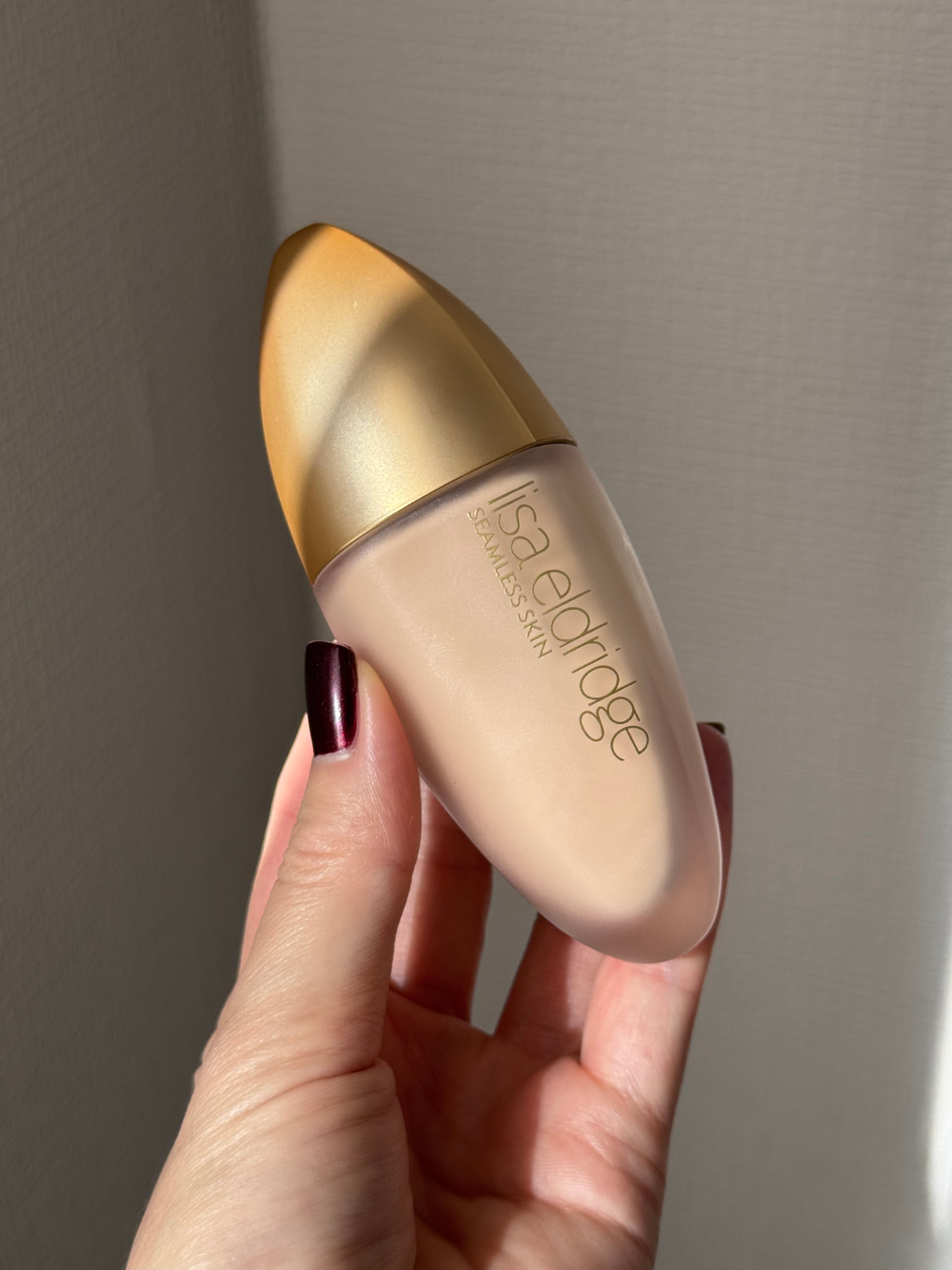 Тональный крем Lisa Eldridge