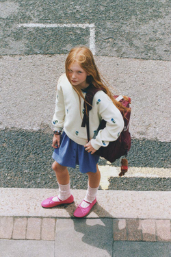 ZARA ТРИКОТАЖНЫЙ ДЖЕМПЕР С ВЫШИТЫМИ ЦВЕТАМИ, ЭКРЮ