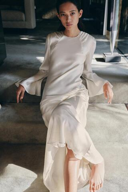 ZARA ПЛАТЬЕ ИЗ 100% ШЕЛКА СО СБОРКАМИ, ЖЕЛТОВАТО-БЕЛЫЙ