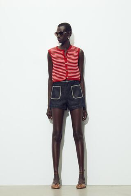 ZARA ЖАККАРДОВЫЙ ЖИЛЕТ С ПУГОВИЦАМИ, БЕЛЫЙ/КРАСНЫЙ