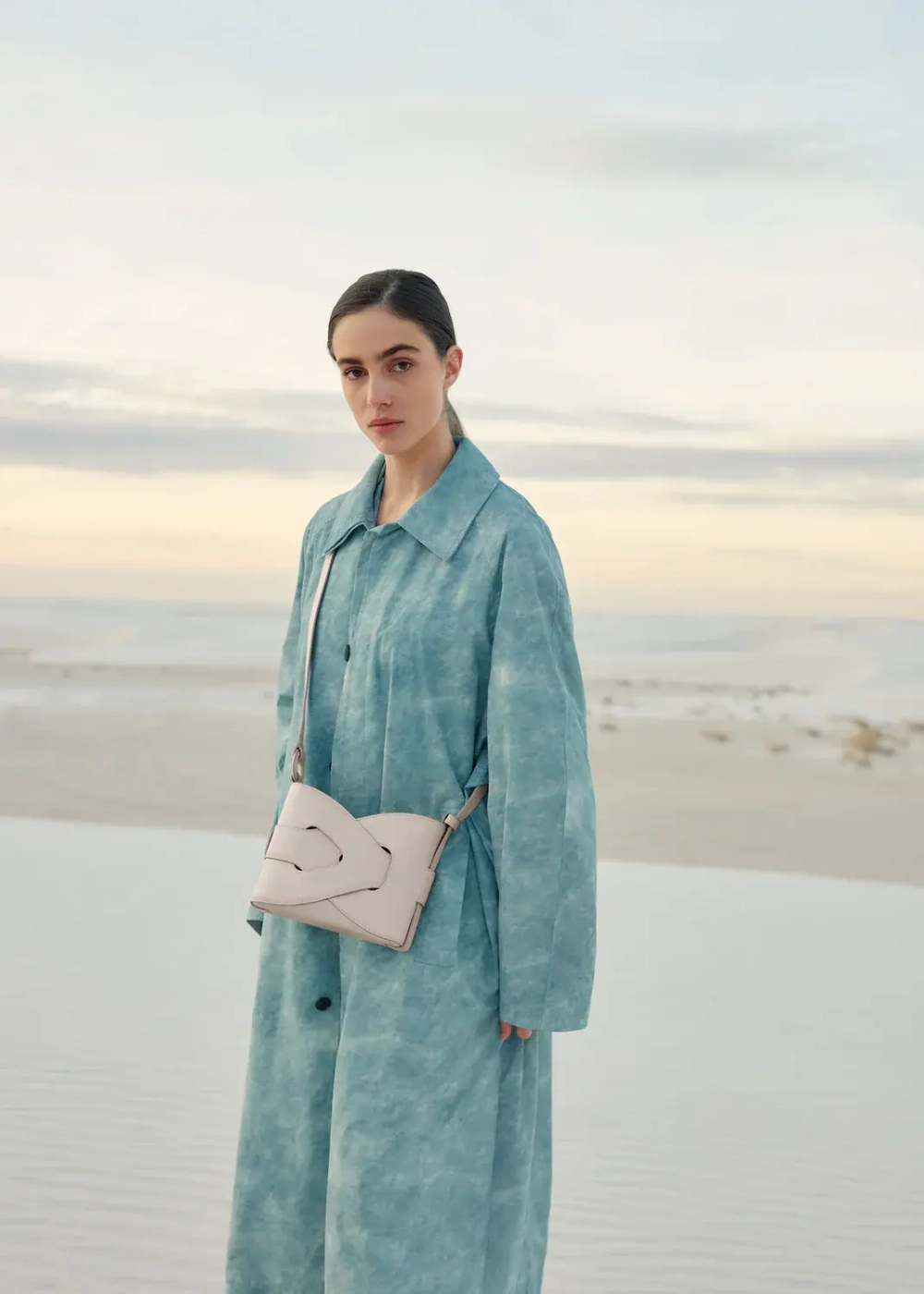 POLENE СУМКА NODDE, ЦВЕТ МЕЛА