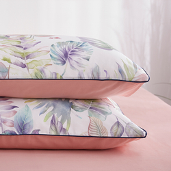 Постельное белье ЕВРО (двуспалка) Египедский Хлопок Лепестки на розовом