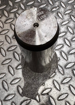 Палец 205-70-71190