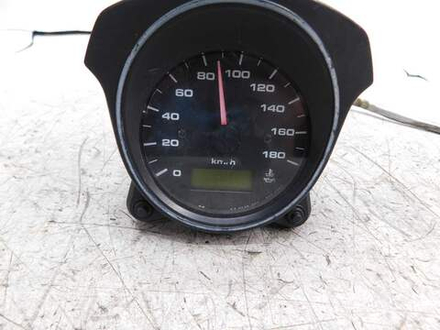 спидометр Suzuki Boulevard 400 VK55