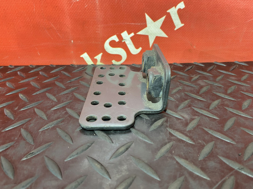 Кронштейн клапанов