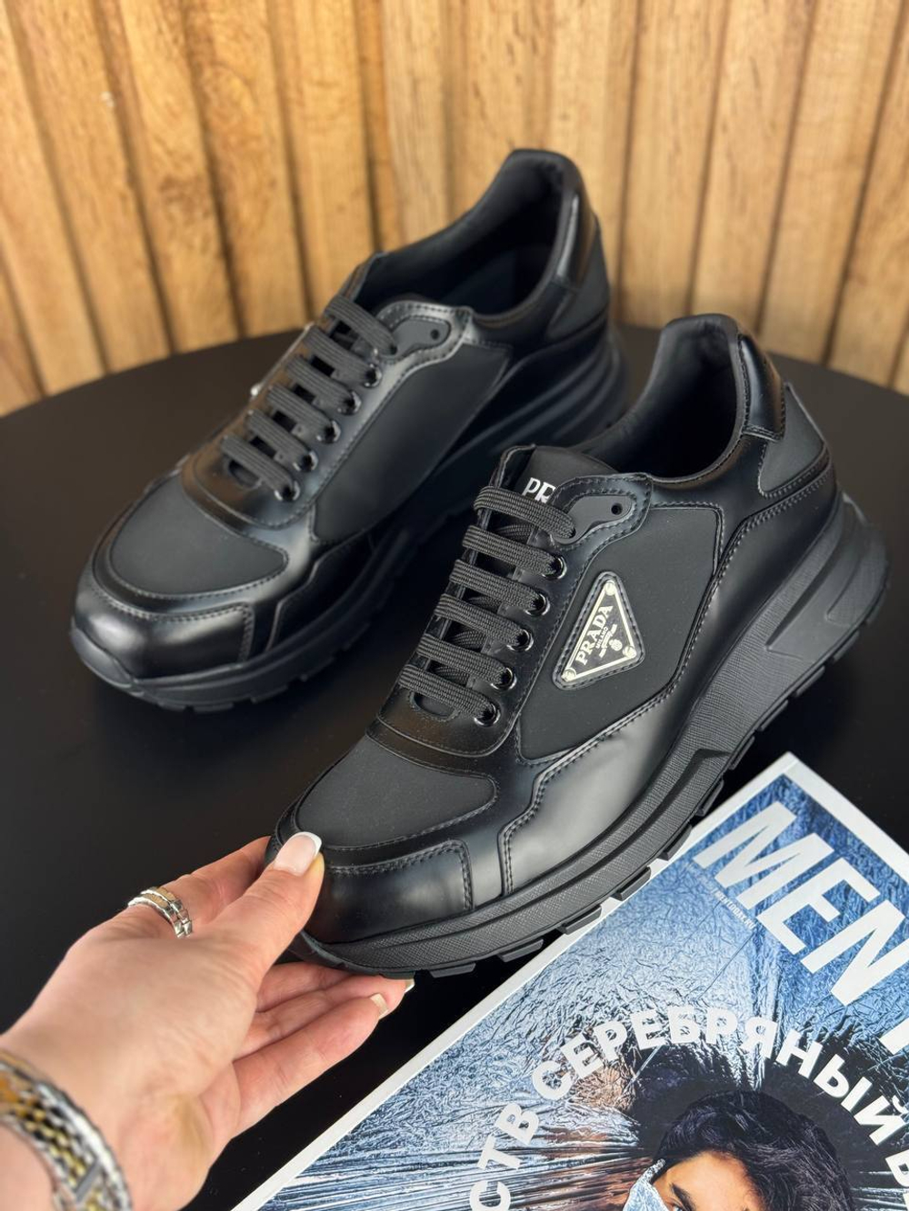 Кроссовки Prada
