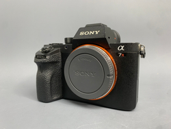 Sony A7R II 10.165 кадров