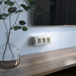 Розетка тройная с заземлением и шторками Gallant шампань рифленый W5073110