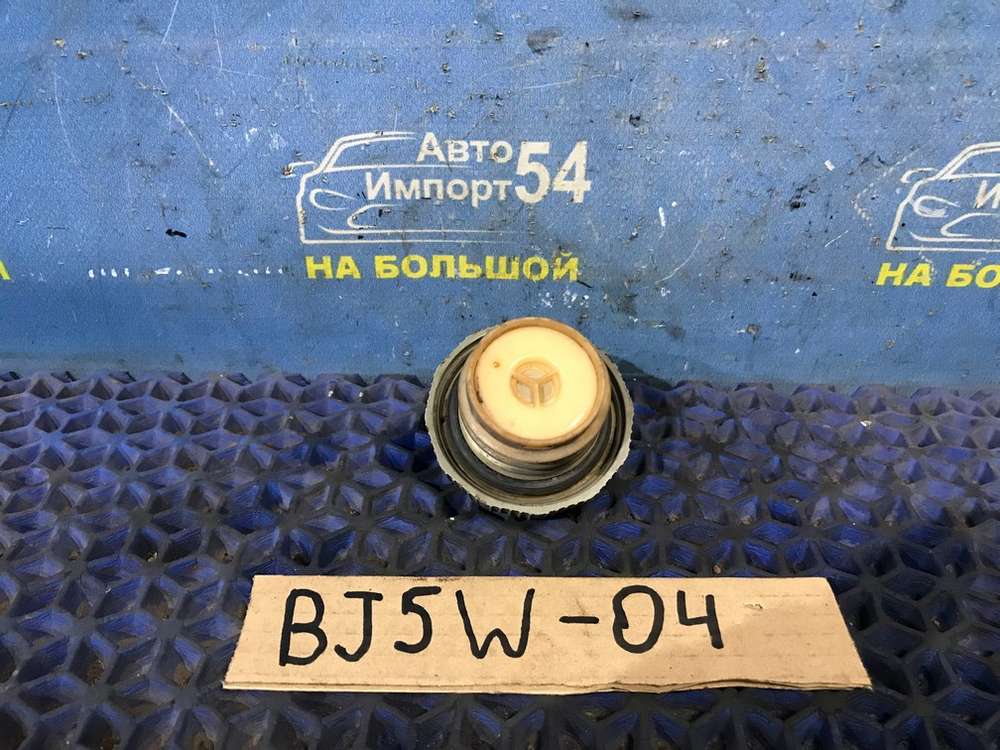 Пробка бензобака MAZDA FAMILIA 1999