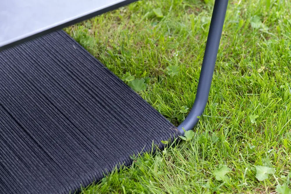 "Гранада" лаунж-зона из алюминия со столиком из HPL