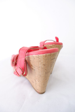 Босоножки Tu на танкетке 39 размер