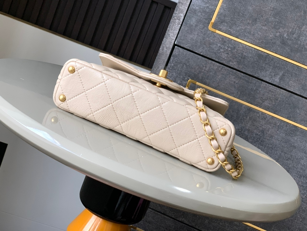 Chanel Bag 20 cm