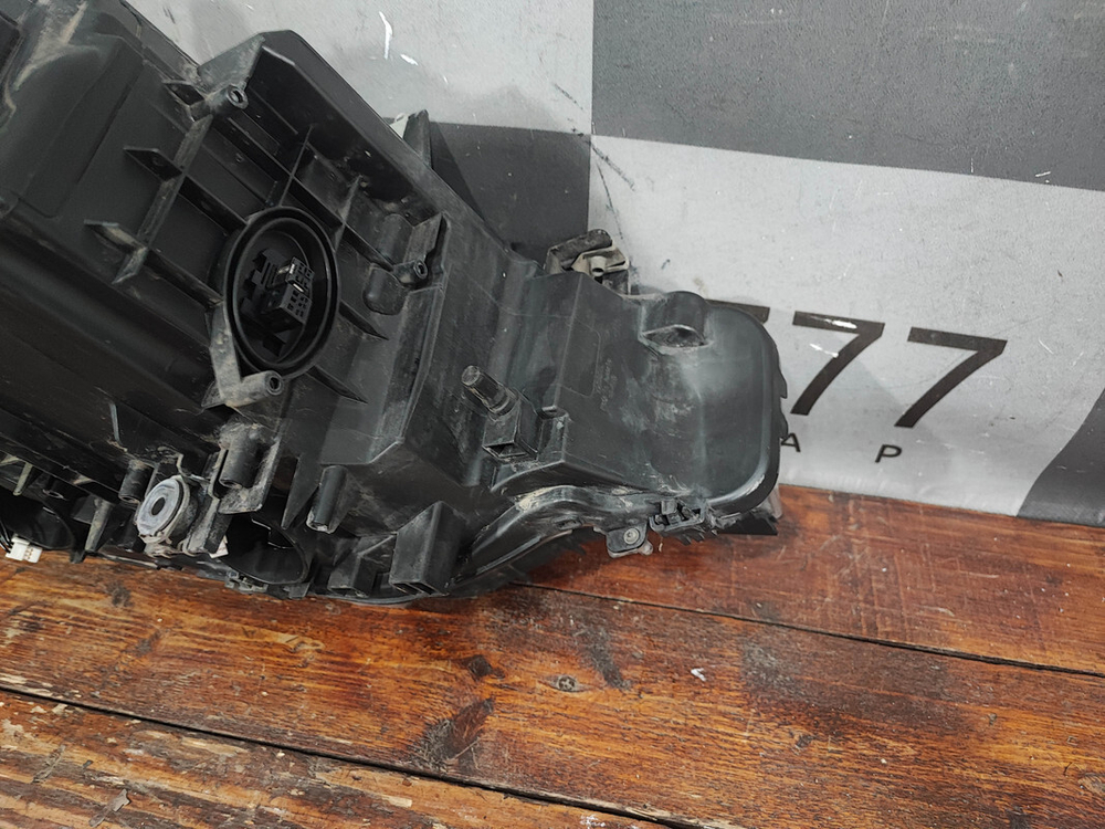 Фара левая ксенон BMW 3-Series (F30) 11-16 Б/У Оригинал 63117314531