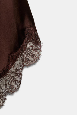 ZARA АТЛАСНОЕ ПЛАТЬЕ С КРУЖЕВОМ, ТЕМНЫЙ СЕРО-КОРИЧНЕВЫЙ