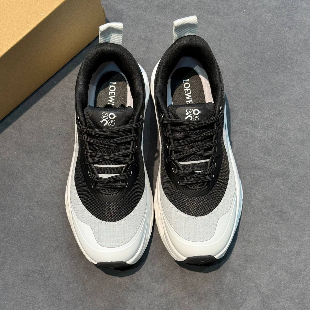 Кроссовки Loewe