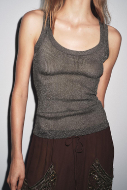 ZARA ТРИКОТАЖНЫЙ ТОП С МЕТАЛЛИЗИРОВАННОЙ НИТЬЮ, СЕРЫЙ