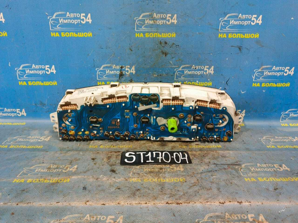Щиток приборов TOYOTA CORONA 1991