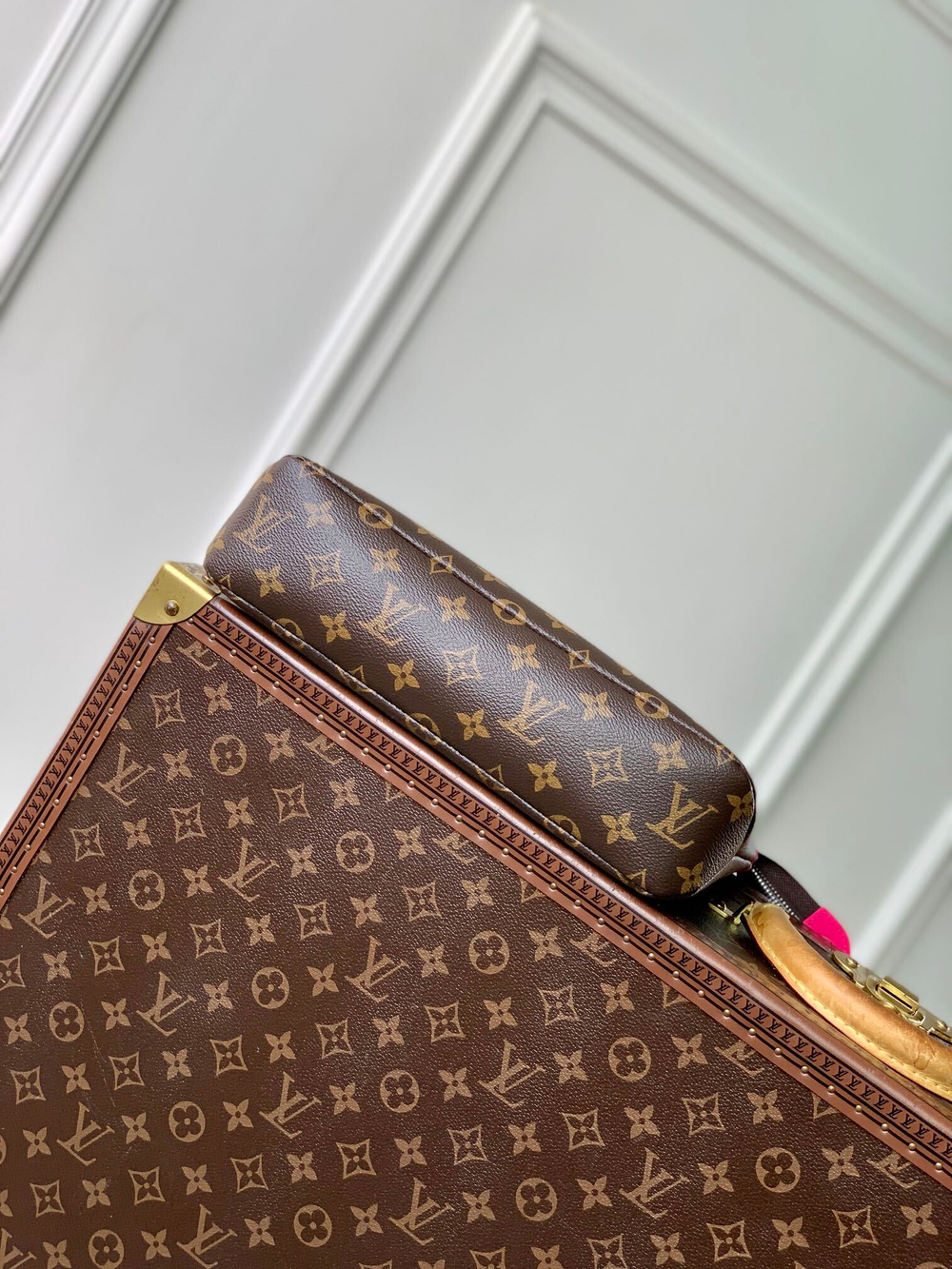 Louis Vuitton Pochette Voyage Souple