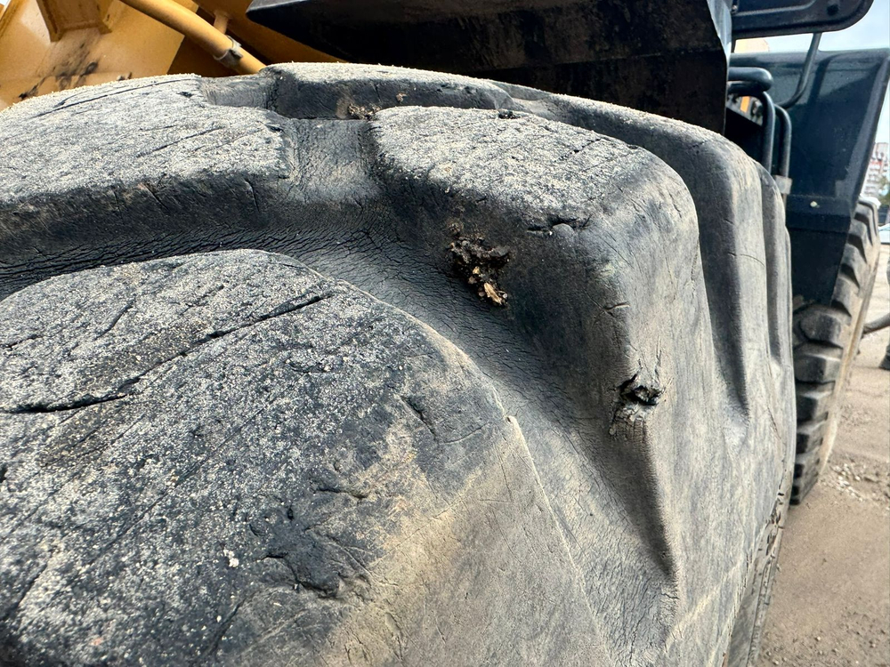 Caterpillar SEM 658 Фронтальный погрузчик SEM 658 D (Дизельный, 9,7 л, 220 л.с., АТ)