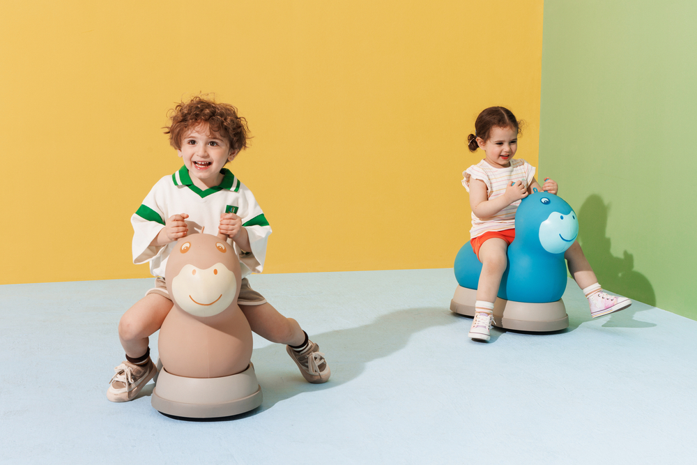 Надувной прыгун-каталка Micro Air Hopper II, бежевый