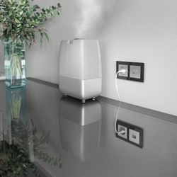 Розетка с заземлением и со шторками, без рамки с Wi-Fi Werkel серебряный W1171606