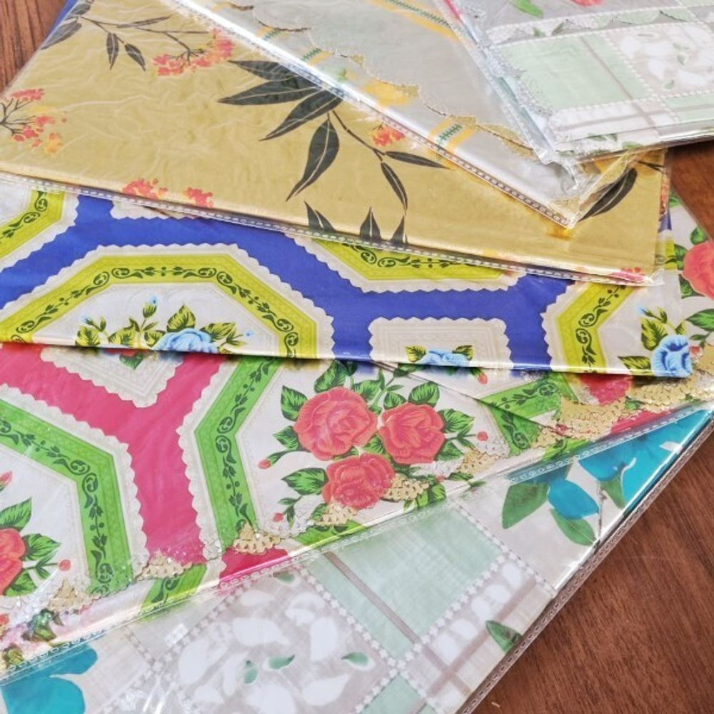 Скатерть столовая Golden/Silver лазерная печать ПВХ толщина 0,20мм размер 140*180 расцветки в ассортименте