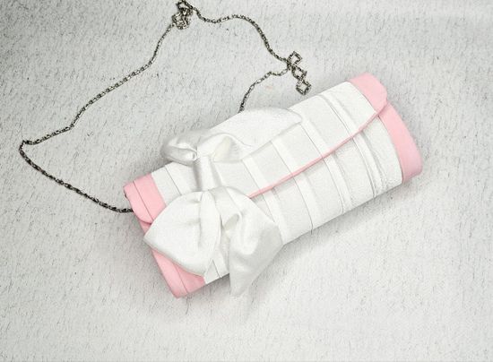Клатч с бантом