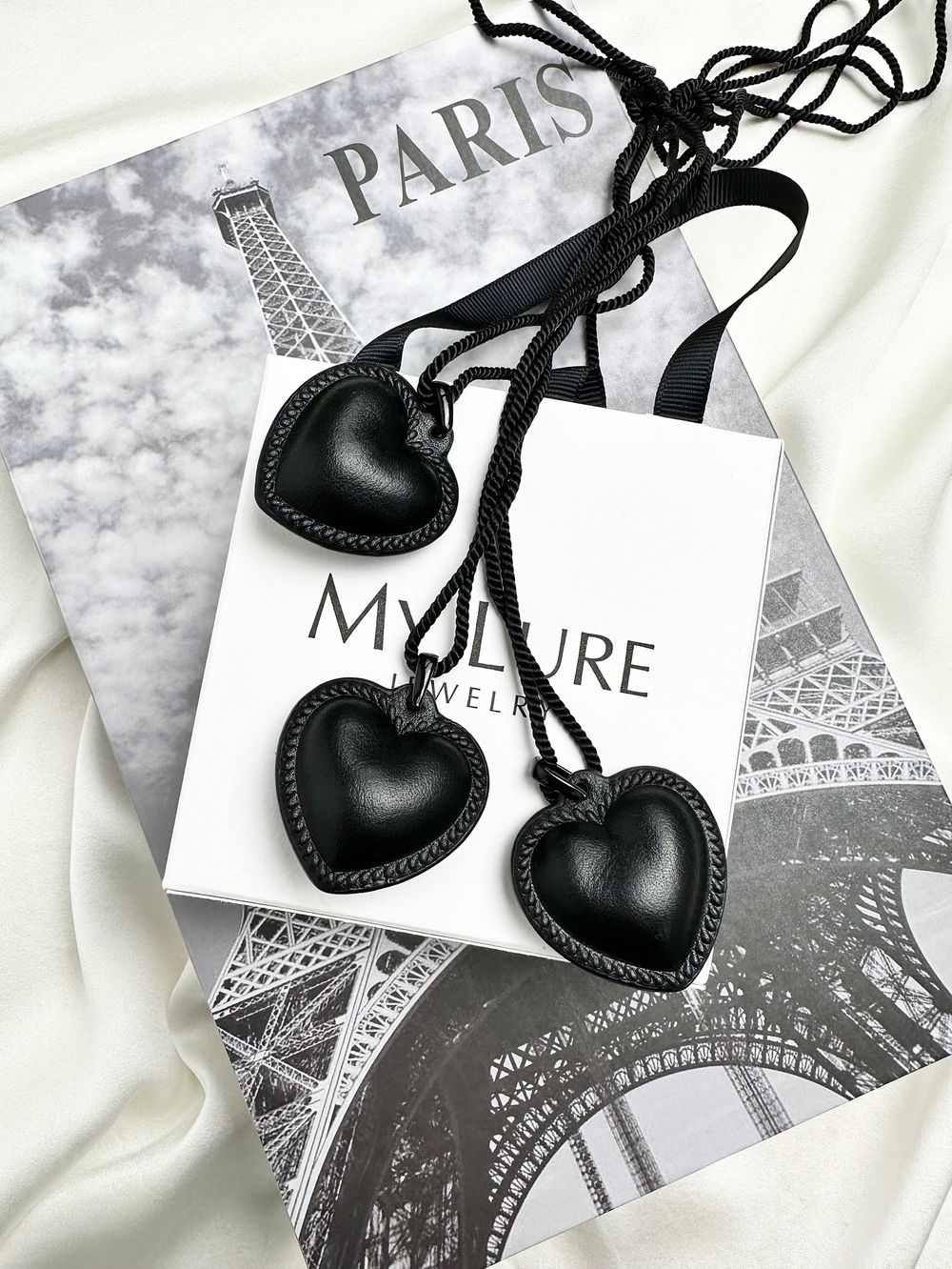 Подвеска Black Heart