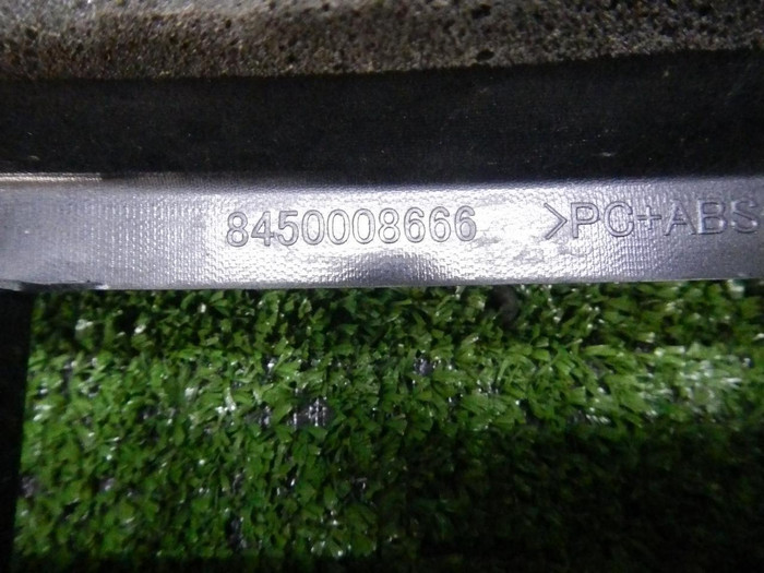 Решетка радиатора Lada Vesta (2015-н.в.)