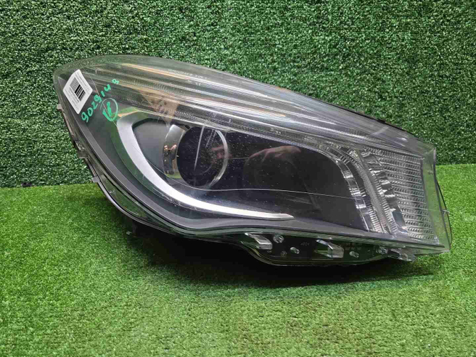 Фара правая Mercedes CLA C117 (2013-2016) ксенон