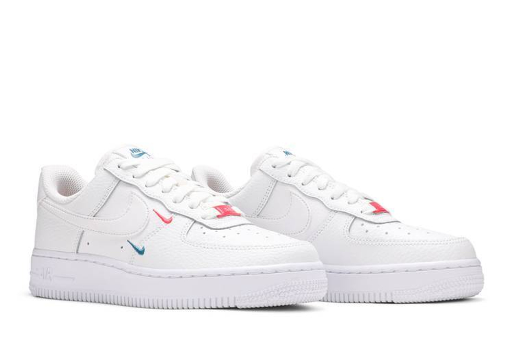 Кроссовки Nike Air Force 1 (Женская размерная сетка)