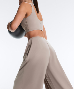 OYSHO Широкие брюки Light Touch, бледно-серый