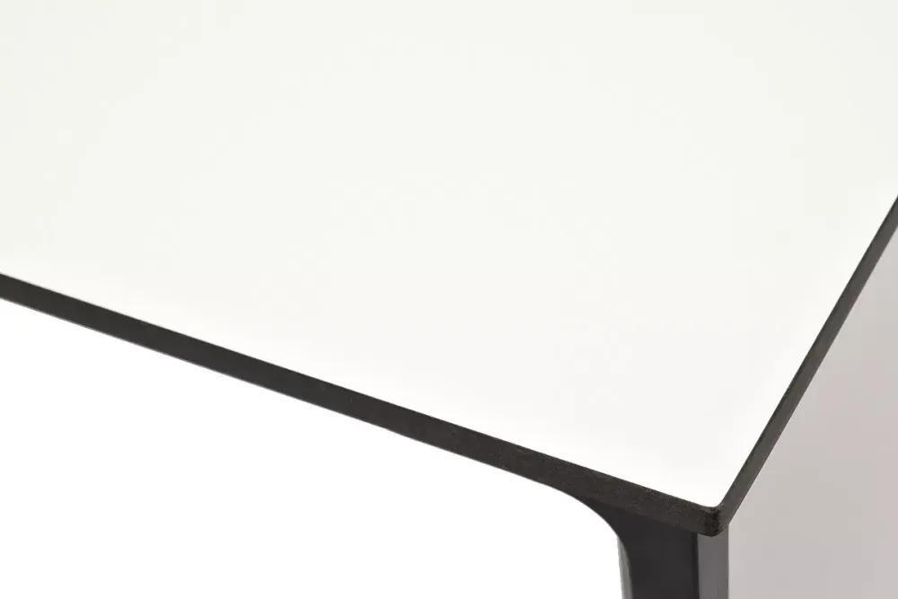 "Малага" обеденный стол из HPL 90х90см, цвет молочный, каркас черный