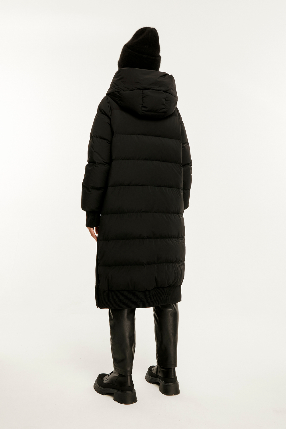 204.W22.001 пальто женское BLACK