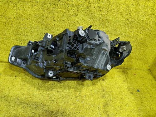 Битая Фара правая BMW 3er F30 (2015-2020) LED