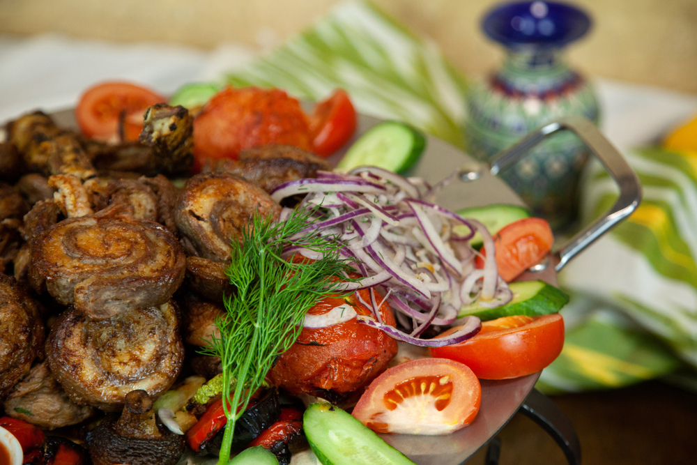 Садж "Рулет" из говядины с овощами (500 г)
