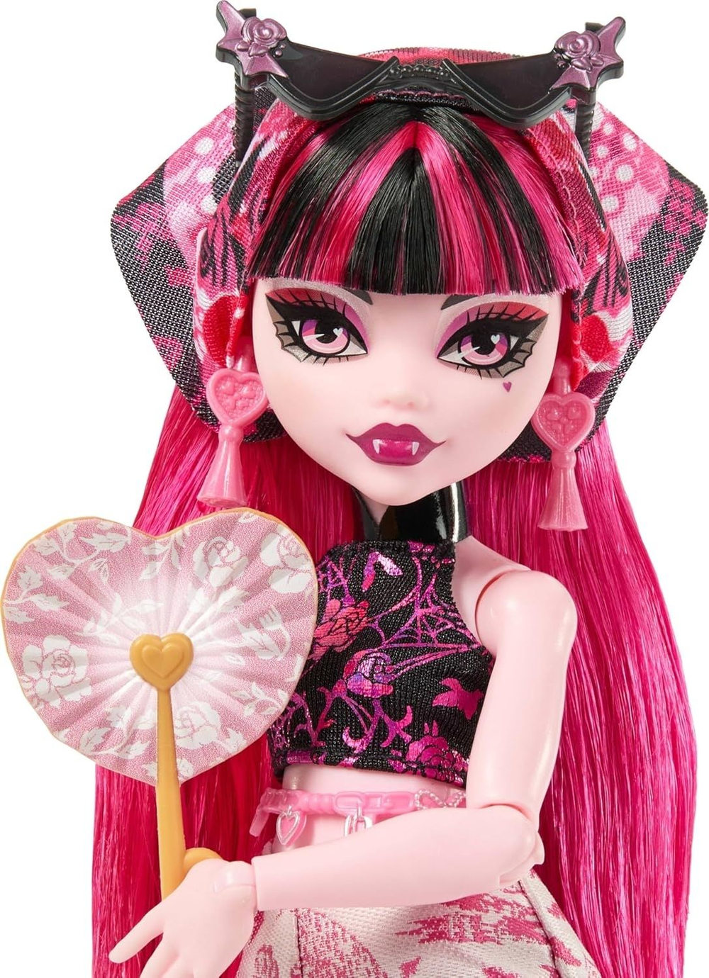 Кукла Monster high Skulltimate Gore-geous Oasis Дракулаура