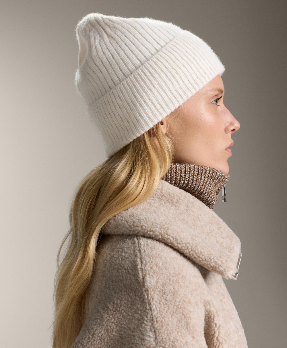 Oysho Шапка из 100% кашемира, экрю