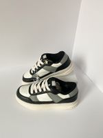 Новые кроссовки Zara, 31