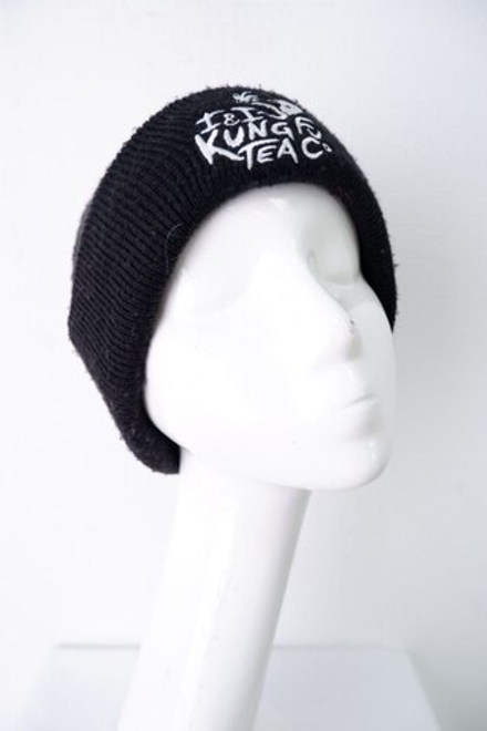 Шапка с надписью