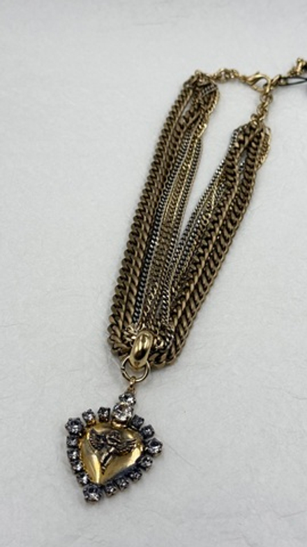 Колье кулон сердце с ангелом с флейтой, по краю светлые кристаллы на цепочках, золото антик